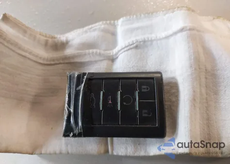 2013 Cadillac Xts Platinum z USA, uszkodzony, nr VIN 2G61V5S3XD9125886